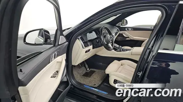BMW X6 2021 — ფოტო 19/20