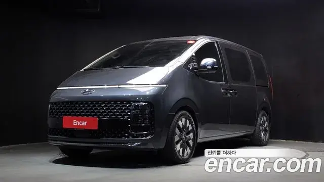 Hyundai Staria 2022 — Фото 1/20