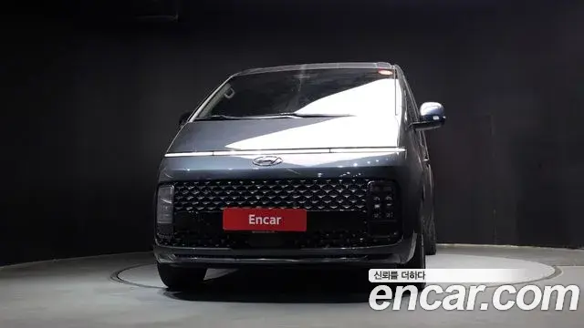 Hyundai Staria 2022 — Фото 3/20