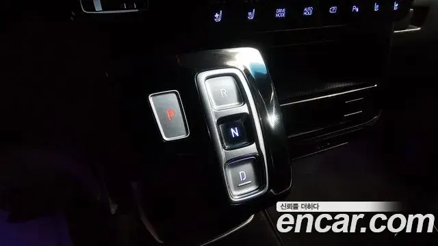 Hyundai Staria 2022 — Фото 9/20