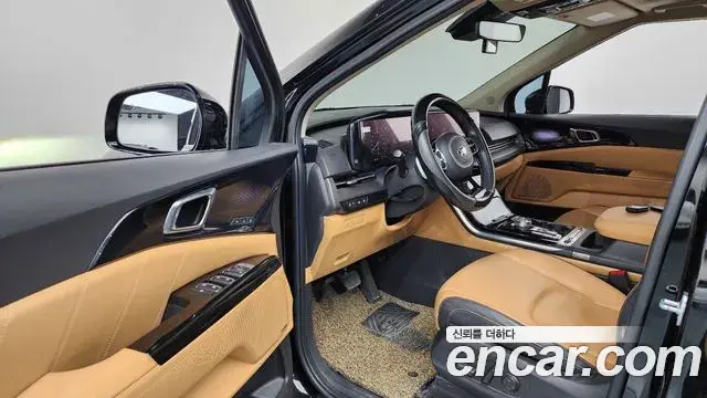 Kia Carnival 2021 — Photo 10/20