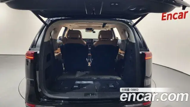 Kia Carnival 2021 — Photo 20/20