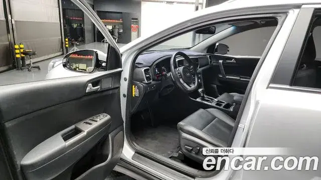 Kia Sportage The Bold 2019 — ფოტო 9/20