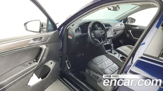 Volkswagen Tiguan Allspace 2023 — Şəkil 18/20