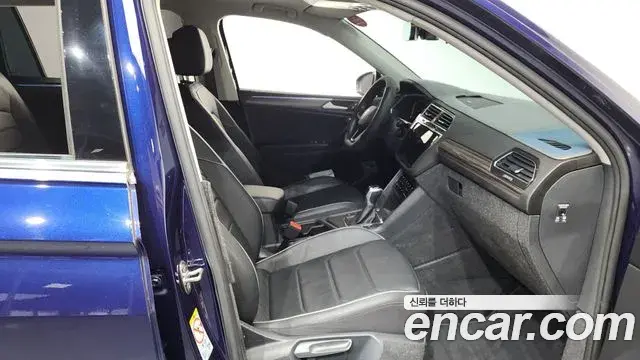 Volkswagen Tiguan Allspace 2023 — Şəkil 20/20