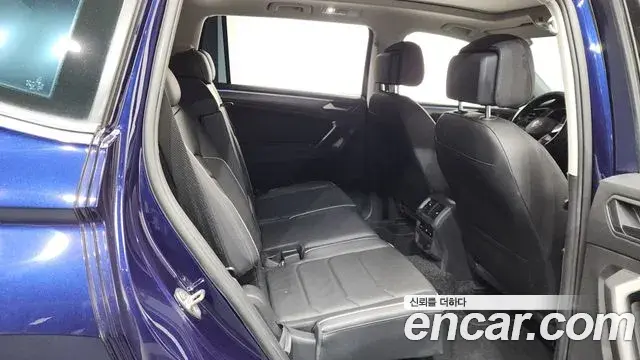 Volkswagen Tiguan Allspace 2023 — Şəkil 15/20