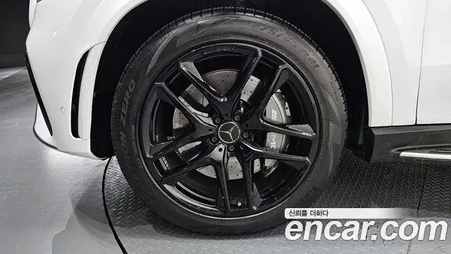 Mercedes-Benz GLE-Class 2021 — Photo 20/20