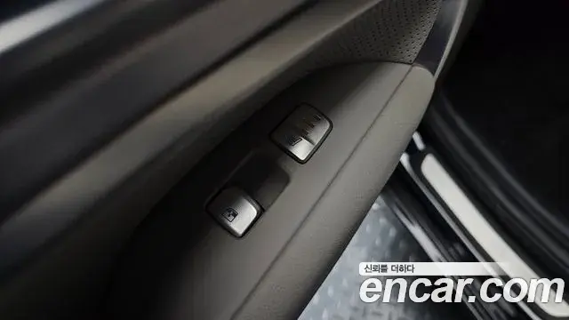 Genesis G70 2020 — Şəkil 12/20