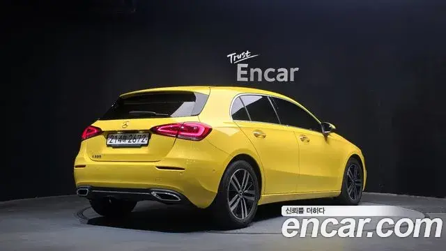 Mercedes-Benz A-Class 2022 — Photo 17/20