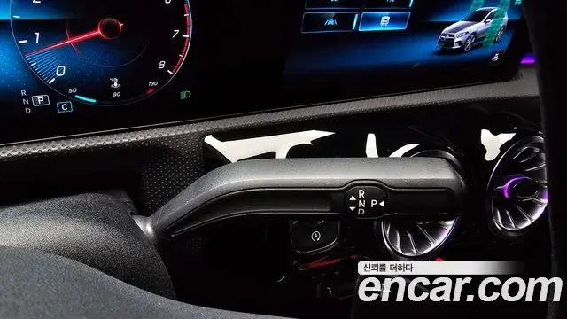 Mercedes-Benz A-Class 2022 — Photo 20/20