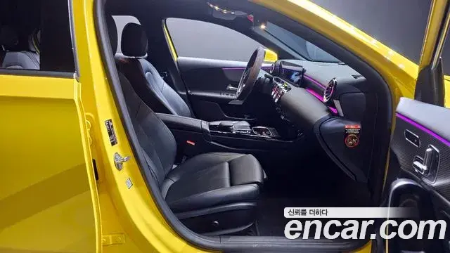 Mercedes-Benz A-Class 2022 — Photo 15/20