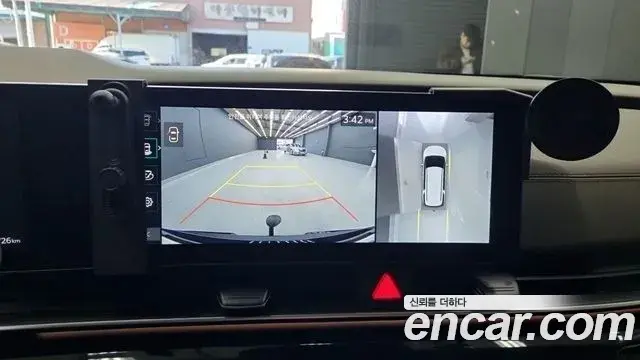 Kia Carnival 2024 — Photo 8/19