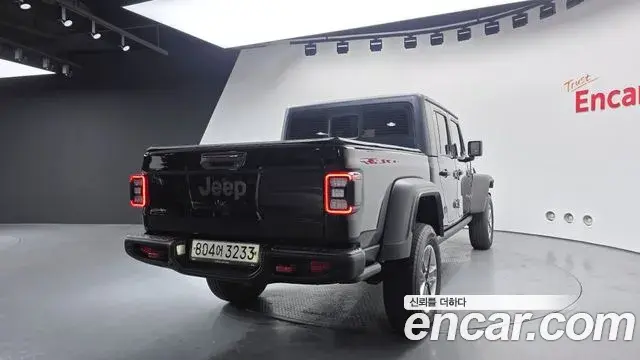 Jeep Gladiator 2022 — Photo 3/20