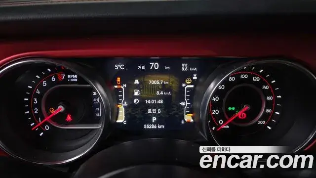 Jeep Gladiator 2022 — Photo 14/20