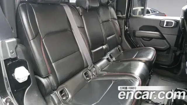 Jeep Gladiator 2022 — Photo 13/20