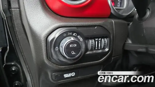 Jeep Gladiator 2022 — Photo 11/20