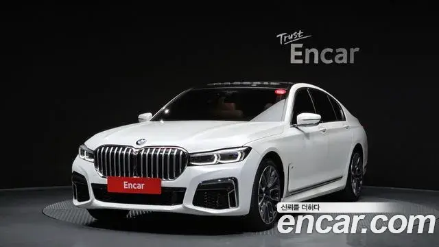 BMW 7 Series 2021 — ფოტო 5/20