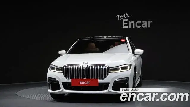 BMW 7 Series 2021 — ფოტო 19/20