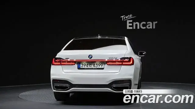 BMW 7 Series 2021 — ფოტო 13/20