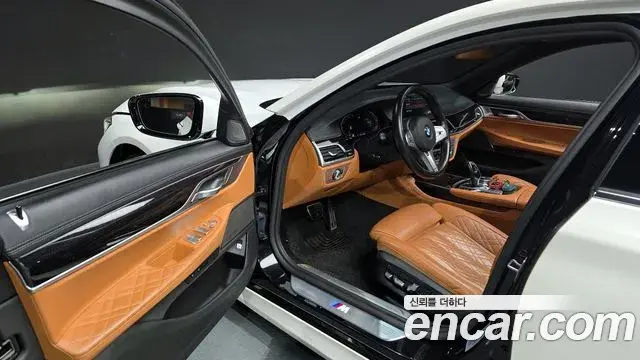 BMW 7 Series 2021 — ფოტო 2/20