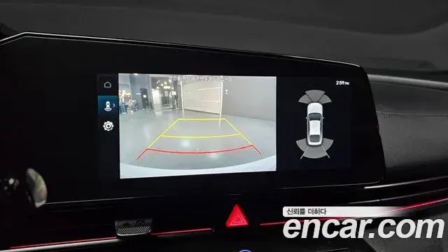 Hyundai The New Avante Hybrid 2021 — Photo 3/20