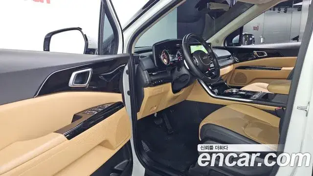 Kia Carnival 2022 — Фото 10/20