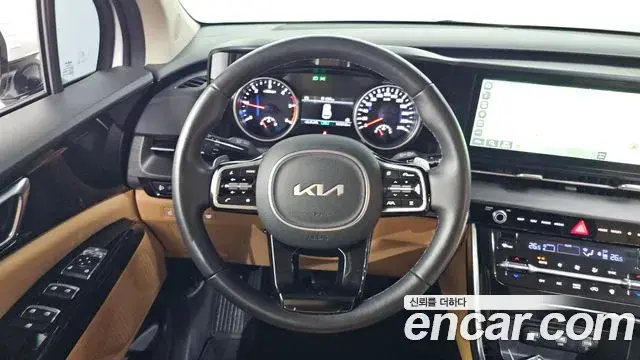 Kia Carnival 2022 — Фото 13/20