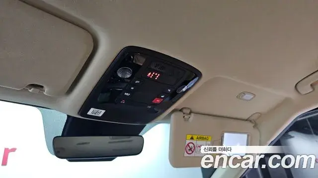 Kia Carnival 2022 — Фото 18/20