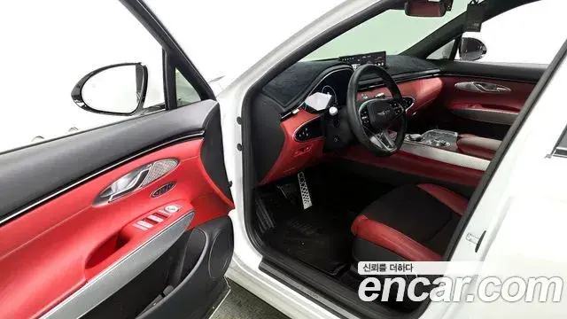 Genesis GV70 2021 — ფოტო 8/20