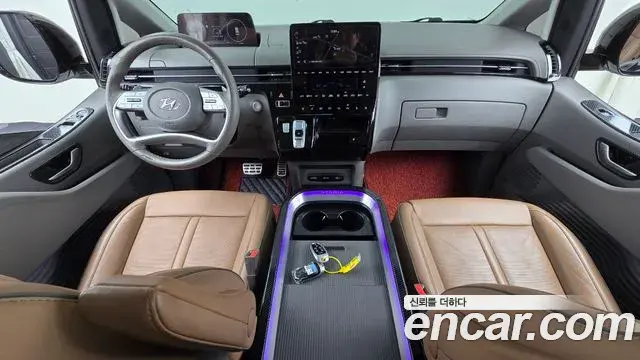 Hyundai Staria 2023 — Şəkil 17/20