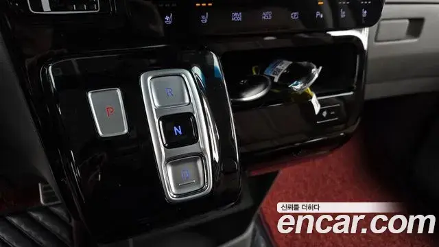 Hyundai Staria 2023 — Şəkil 9/20