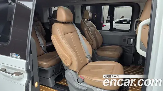 Hyundai Staria 2023 — Şəkil 12/20