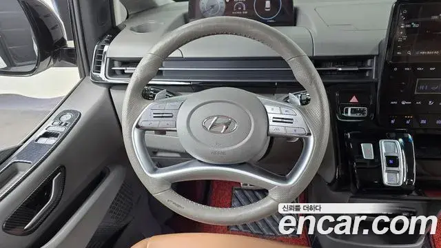 Hyundai Staria 2023 — Şəkil 14/20