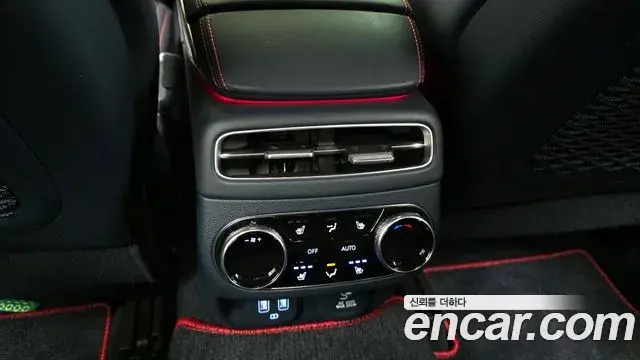 Genesis GV70 2021 — Şəkil 8/20