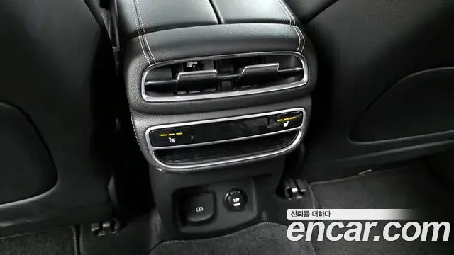 Genesis GV80 2020 — ფოტო 10/20