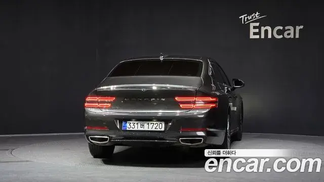 Genesis G80 2022 — ფოტო 16/20