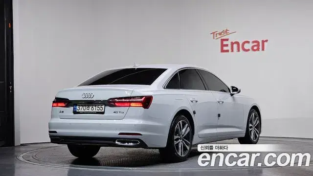 Audi A6 2022 — ფოტო 13/20
