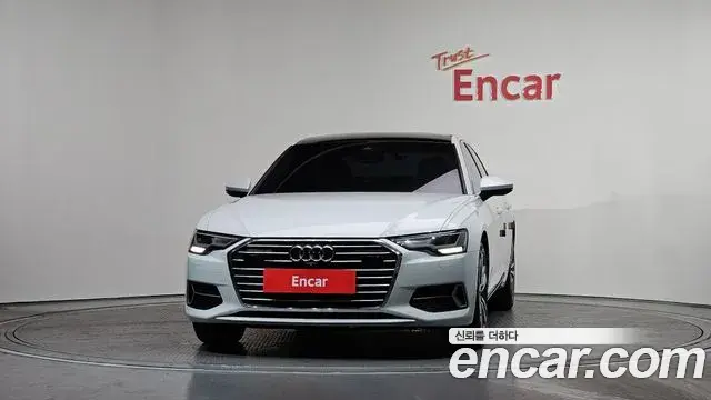 Audi A6 2022 — ფოტო 17/20