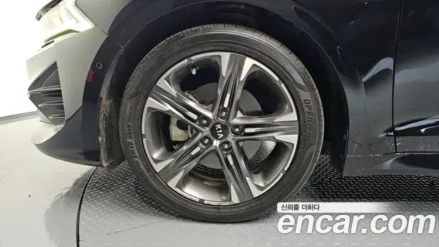 Kia K5 2020 — Photo 14/35