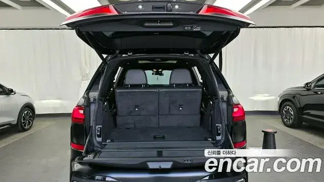 BMW X7 2019 — ფოტო 11/20