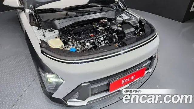 Hyundai Kona Hybrid 2023 — ფოტო 14/20