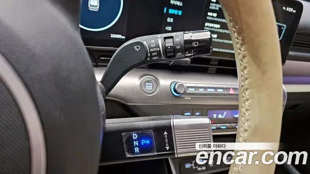 Hyundai Kona Hybrid 2023 — ფოტო 4/20