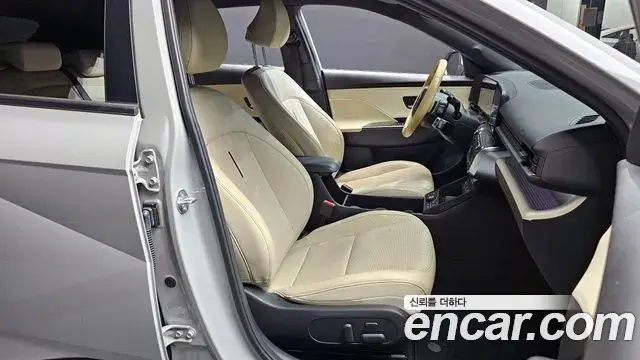 Hyundai Kona Hybrid 2023 — ფოტო 11/20