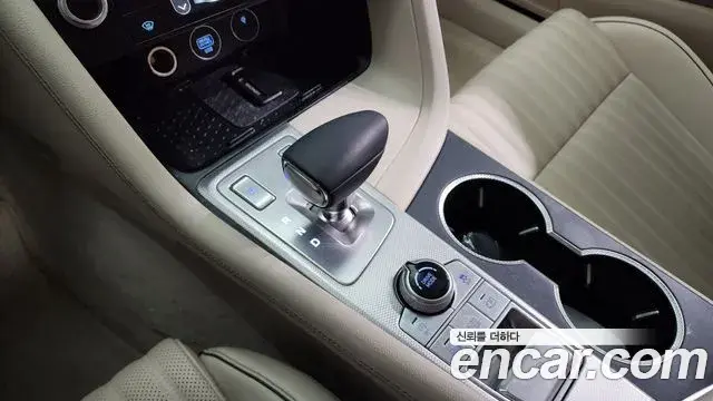 Genesis G70 2023 — Photo 12/20