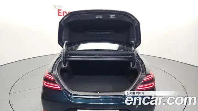 Genesis G70 2023 — Photo 11/20