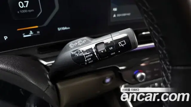 Kia Carnival 2023 — ფოტო 4/20