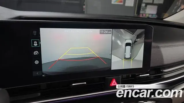 Kia Carnival 2023 — ფოტო 14/20