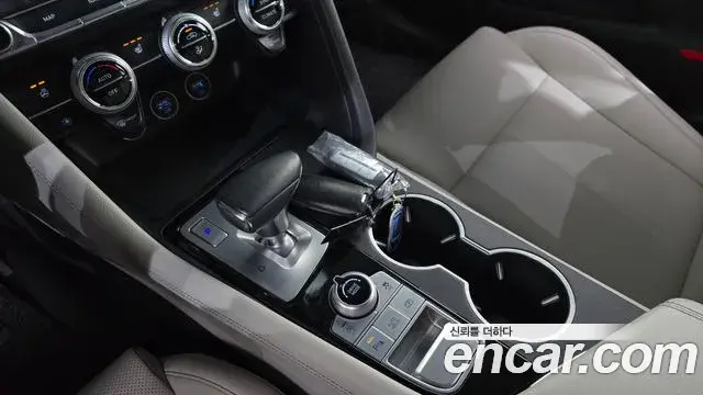 Genesis G70 2021 — Şəkil 18/20