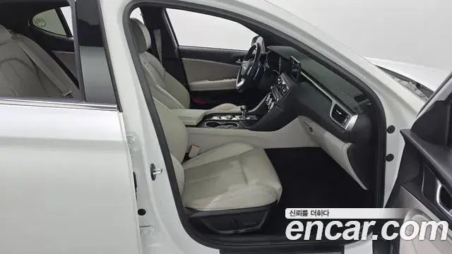Genesis G70 2021 — Şəkil 19/20