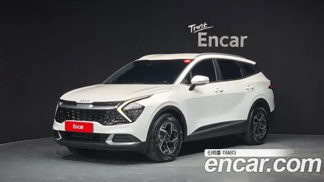 Kia Sportage 2021 — Фото 1/20